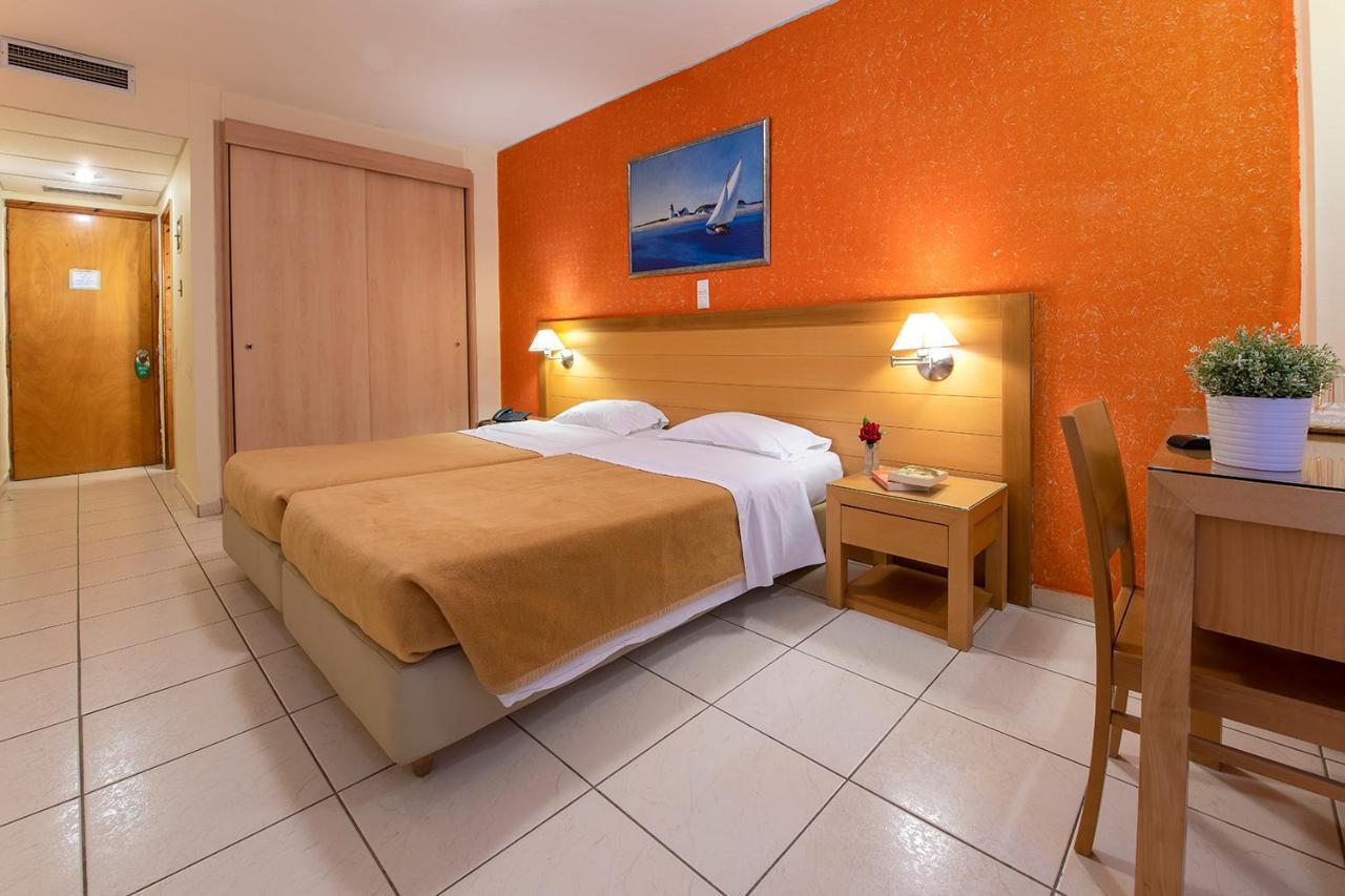 Avra Hotel Метана Екстер'єр фото